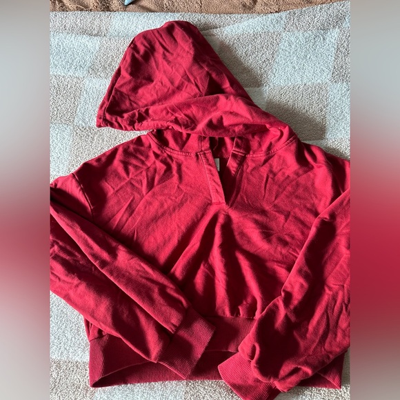 Cropped Sweatshirt - Picture 3 of 3